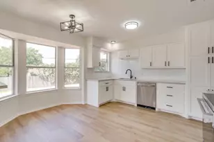 4608 Bayonne Ct, Arlington, TX 76016 - Photo 10