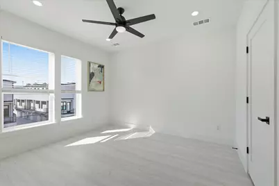 7207 Mohawk Drive #303, Dallas, TX 75235 - Photo 10
