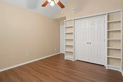 3715 Dahlia Drive, Grand Prairie, TX 75052 - Photo 16