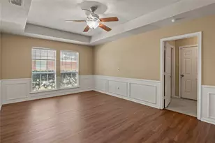 3715 Dahlia Dr, Grand Prairie, TX 75052 - Photo 8