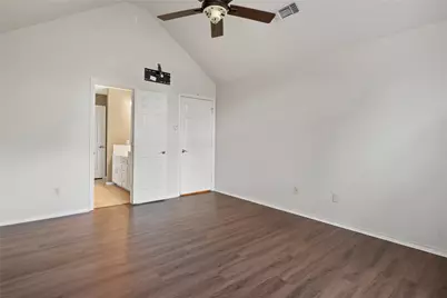 3715 Dahlia Drive, Grand Prairie, TX 75052 - Photo 12