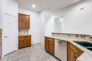 7800 Harvest Hill Rd, North Richland Hills, TX 76182 - Photo 8