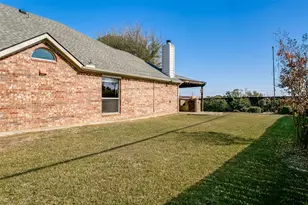 7800 Harvest Hill Rd, North Richland Hills, TX 76182 - Photo 18