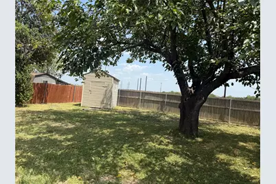 216 Woodgrove Street, Mesquite, TX 75181 - Photo 2