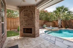 1533 Estates Way, Carrollton, TX 75006 - Photo 4