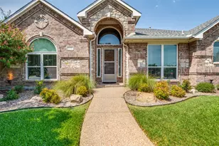 1533 Estates Way, Carrollton, TX 75006 - Photo 2
