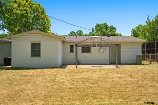 1005 Belvedere Dr, Arlington, TX 76010 - Photo 16