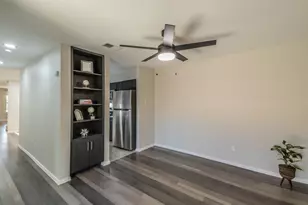 4450 Wind River Ln, Garland, TX 75042 - Photo 10