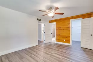 502 N Delaware St, Irving, TX 75061 - Photo 16