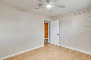 502 N Delaware St, Irving, TX 75061 - Photo 24