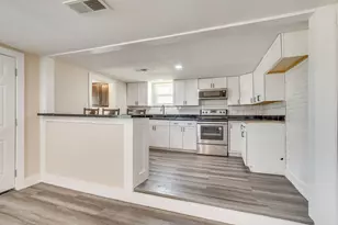 502 N Delaware St, Irving, TX 75061 - Photo 8