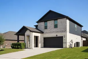10413 Potawatomi Ln, Fort Worth, TX 76179 - Photo 2