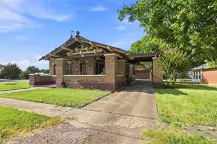 701 Pecan St, Honey Grove, TX 75446 - Photo 6