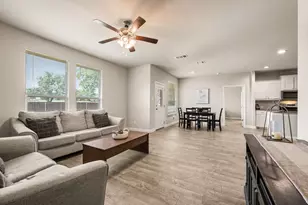 1540 Seabiscuit Dr, Granbury, TX 76049 - Photo 10