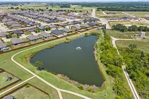 1540 Seabiscuit Dr, Granbury, TX 76049 - Photo 36