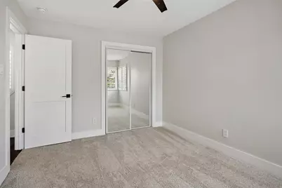 408 Silverton Drive, Irving, TX 75063 - Photo 32