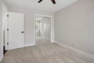 408 Silverton Dr, Irving, TX 75063 - Photo 32