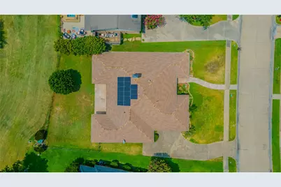 3412 Gatwick Place, Farmers Branch, TX 75234 - Photo 2
