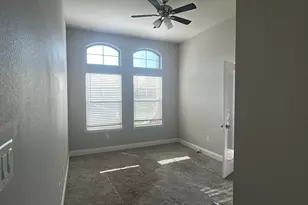 109 Independence Dr, Joshua, TX 76058 - Photo 2