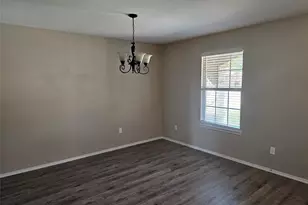 2210 Marvin Dr, Lancaster, TX 75134 - Photo 12