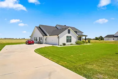 803 Willow Moon Ranch Road, Crawford, TX 76638 - Photo 36