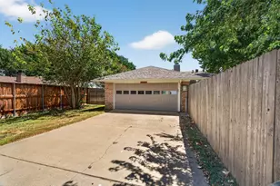2146 Robin Rd, Lewisville, TX 75077 - Photo 32