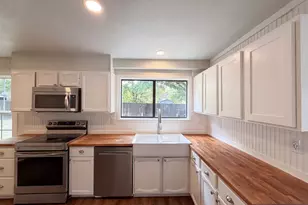 3610 Clearview Dr, Corinth, TX 76210 - Photo 2