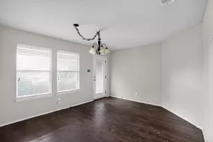 900 Mistflower Ave, Burleson, TX 76028 - Photo 6