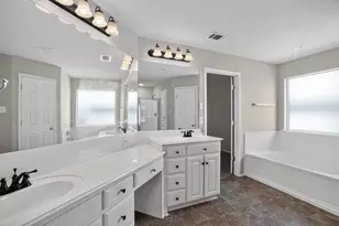 900 Mistflower Ave, Burleson, TX 76028 - Photo 20