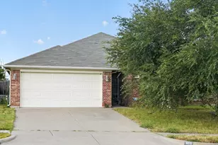 900 Mistflower Ave, Burleson, TX 76028 - Photo 1