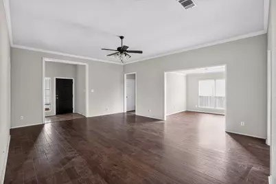 900 Mistflower Avenue, Burleson, TX 76028 - Photo 4