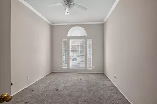 900 Mistflower Ave, Burleson, TX 76028 - Photo 10