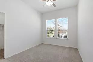 3250 Hunters Gln Dr, Aubrey, TX 76227 - Photo 20