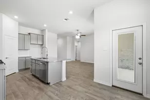 3250 Hunters Gln Dr, Aubrey, TX 76227 - Photo 14