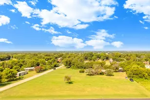 409 S Main, Covington, TX 76636 - Photo 4