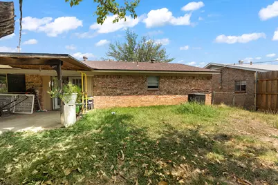 1825 Avenue B, Grand Prairie, TX 75051 - Photo 12