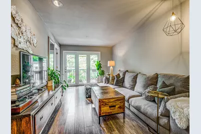 4303 Buena Vista Street #203, Dallas, TX 75205 - Photo 2
