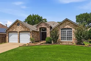 2313 Whitman Ln, Flower Mound, TX 75028 - Photo 2
