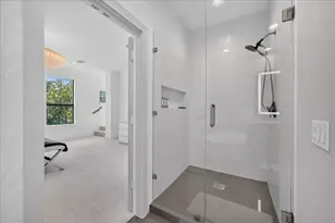 3930 Bowser Ave, Dallas, TX 75219 - Photo 22