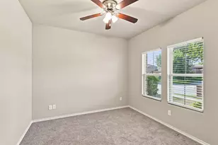 612 River Rock Dr, Azle, TX 76020 - Photo 4