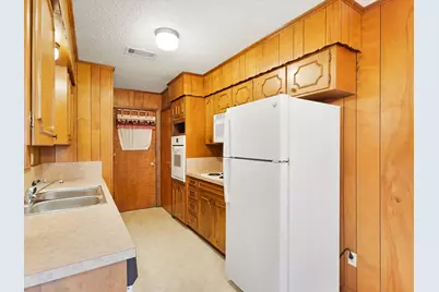 108 W Cunningham Street, Bonham, TX 75418 - Photo 12
