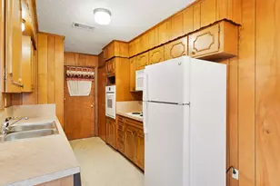 108 W Cunningham St, Bonham, TX 75418 - Photo 12