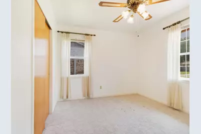 108 W Cunningham Street, Bonham, TX 75418 - Photo 18