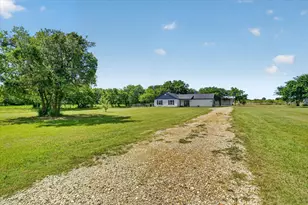 1301 County Rd 705, Joshua, TX 76058 - Photo 38