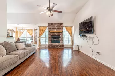 4427 Hunters Glen Court, Granbury, TX 76048 - Photo 6