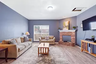 1125 Urban Dr, DeSoto, TX 75115 - Photo 6