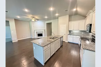 7924 Buttonwood Drive, Fort Worth, TX 76137 - Photo 10