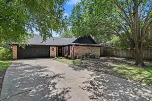 2304 Dove Meadow Ct, Grapevine, TX 76051 - Photo 1