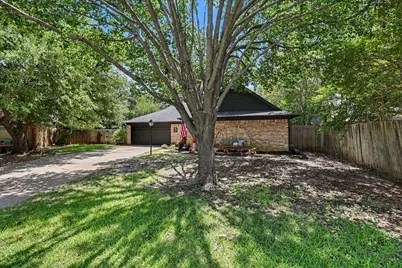2304 Dove Meadow Court, Grapevine, TX 76051 - Photo 2