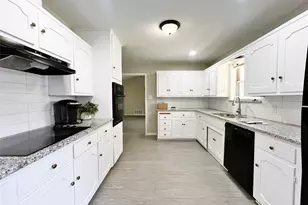 3709 Ashford Ave, Fort Worth, TX 76133 - Photo 6
